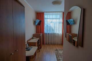 Гостиница Отель ОКА Калуга Стандарт с двумя кроватями-2